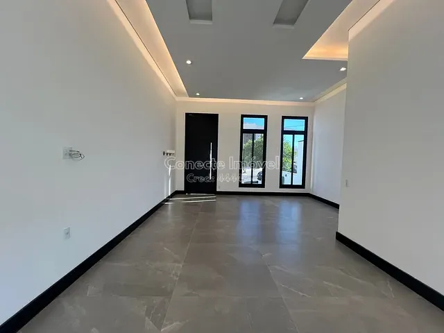 Casa com 360m² 3 quartos e 3 banheiros, à venda, no bairro Residencial Portal do Sol em Holambra