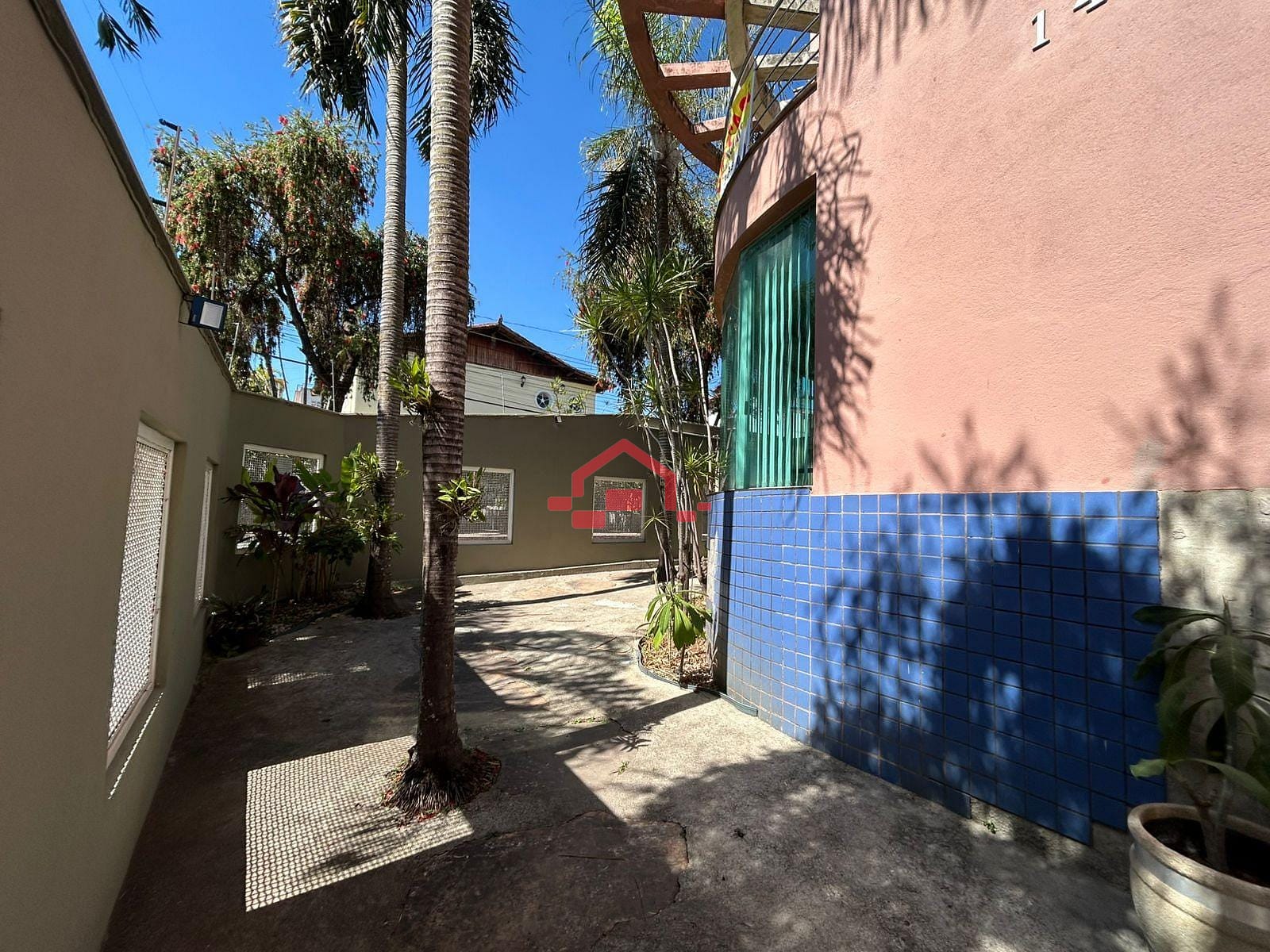 Casa para alugar com 1 quarto, 250m² - Foto 23