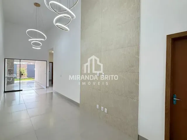 Casa 3 quartos e 2 banheiros, à venda, no bairro Setor Central em Aparecida de Goiânia
