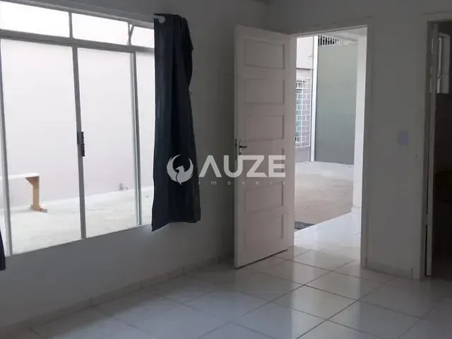 Casa com 330m² 4 quartos e 3 banheiros, à venda, no bairro Santa Quitéria em Curitiba