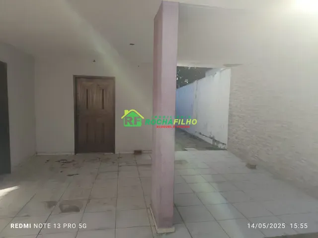 Casa com 400m², à venda, no bairro Porenquanto em Teresina