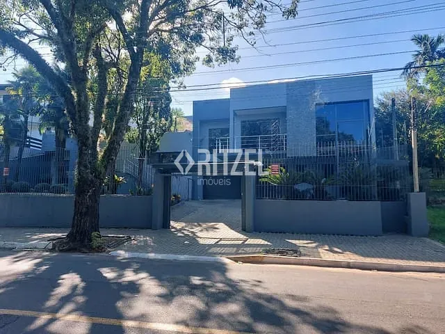 Casa com 793m² 5 quartos e 5 banheiros, à venda, no bairro Rincão em Novo Hamburgo