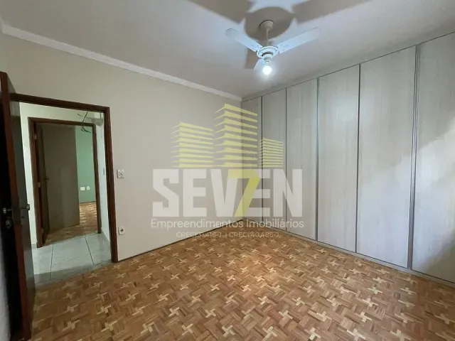 Casa com 307m² 4 quartos e 4 banheiros, à venda, no bairro Vila Nova Cidade Universitaria em Bauru