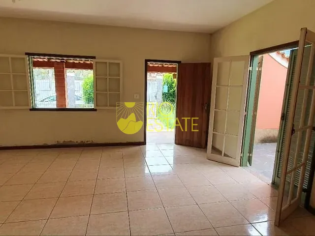 Casa com 360m² 3 quartos e 4 banheiros, à venda, no bairro Vila Pinheiro em Itatiaia