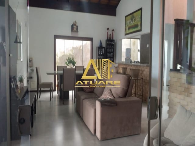 Casa com 300m², à venda, no bairro COLINAS DE SANTA BÁRBARA em Pouso Alegre