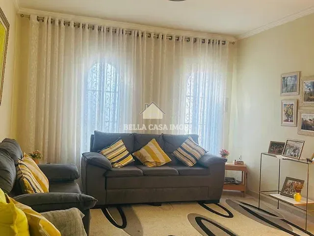Casa com 250m² 3 quartos e 3 banheiros, à venda, no bairro Jardim Guarujá em Sorocaba