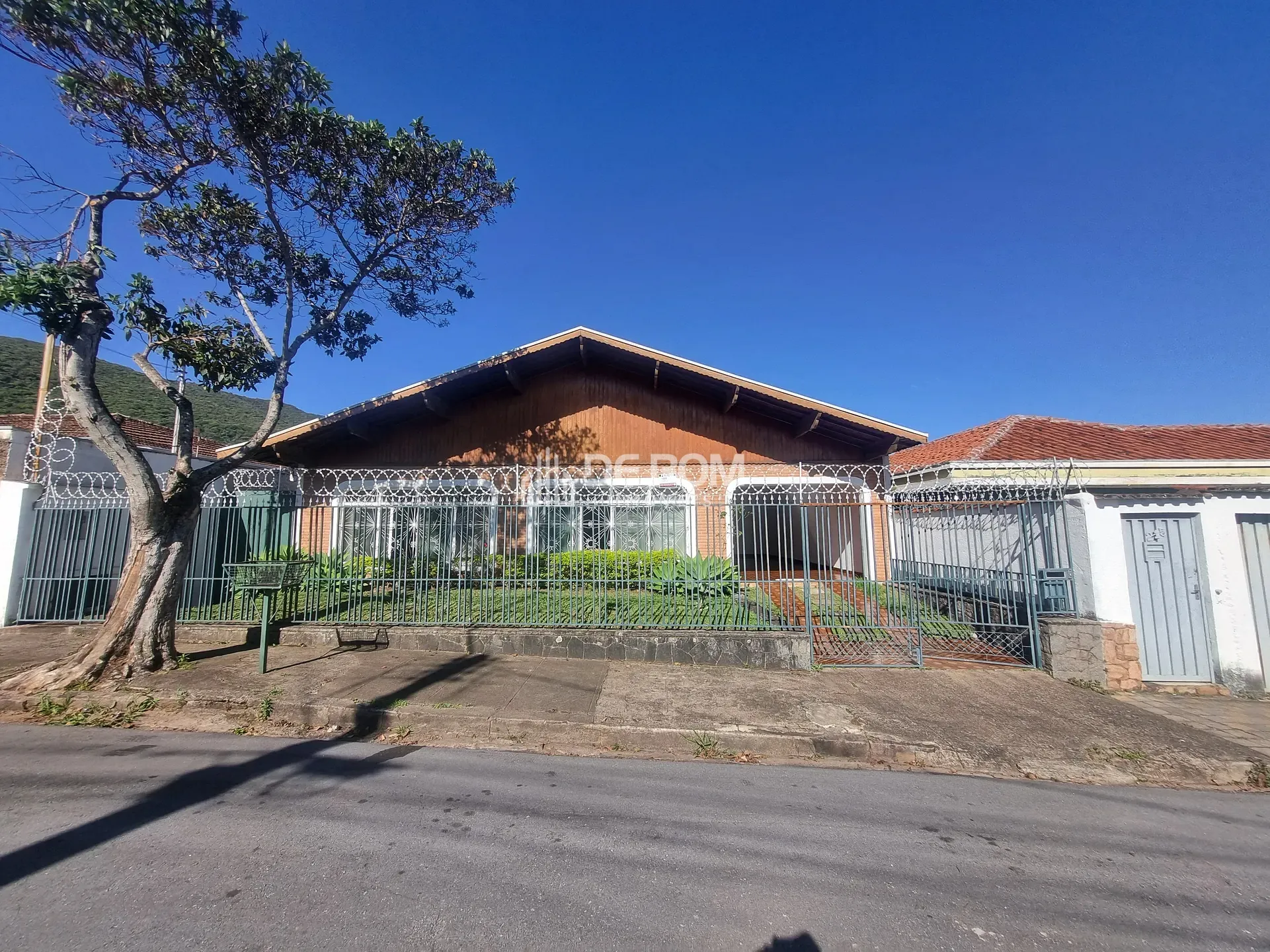 Casa, 3 quartos, 509 m² - Foto 1