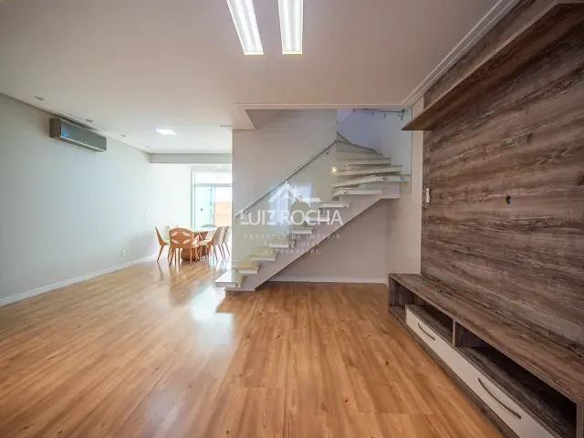 Casa com 144m² 3 quartos e 2 banheiros, à venda, no bairro Jardim São Vicente em Cotia