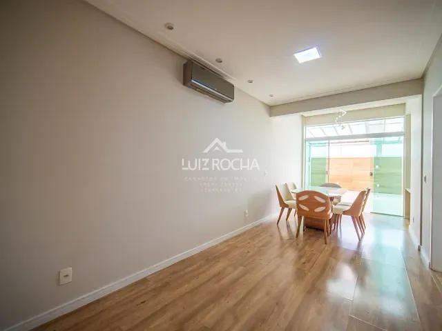 Casa com 144m² 3 quartos e 2 banheiros, à venda, no bairro Jardim São Vicente em Cotia
