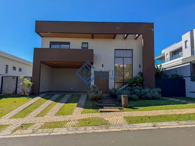 Casa com 808m² 4 quartos e 6 banheiros, à venda ou para alugar, no bairro Monte Alegre em Vinhedo