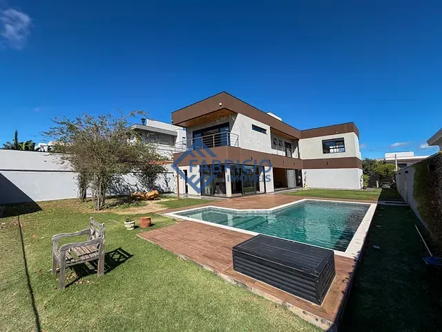 Casa com 808m² 4 quartos e 6 banheiros, à venda ou para alugar, no bairro Monte Alegre em Vinhedo