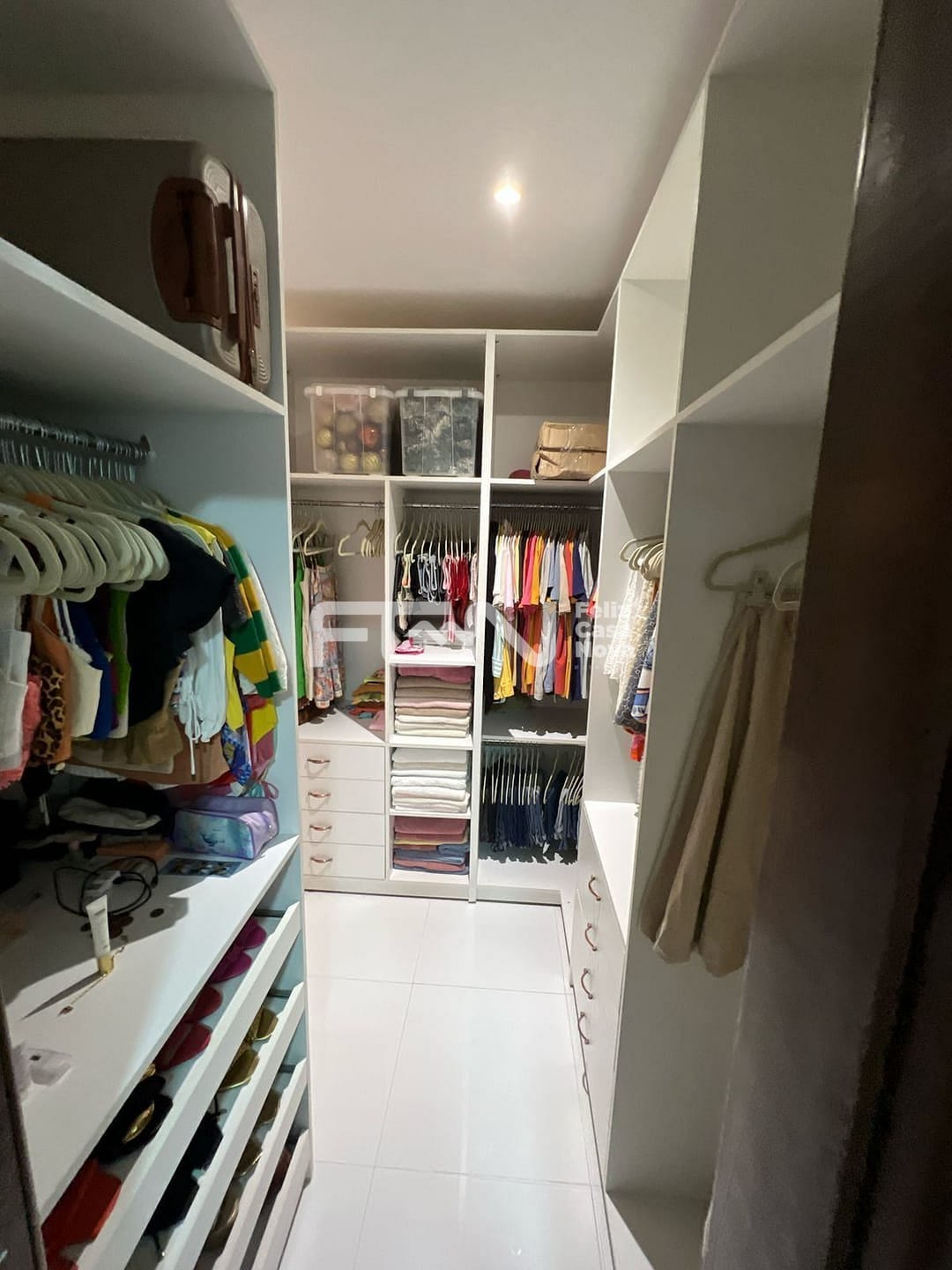 Casa à venda com 3 quartos, 10m² - Foto 23