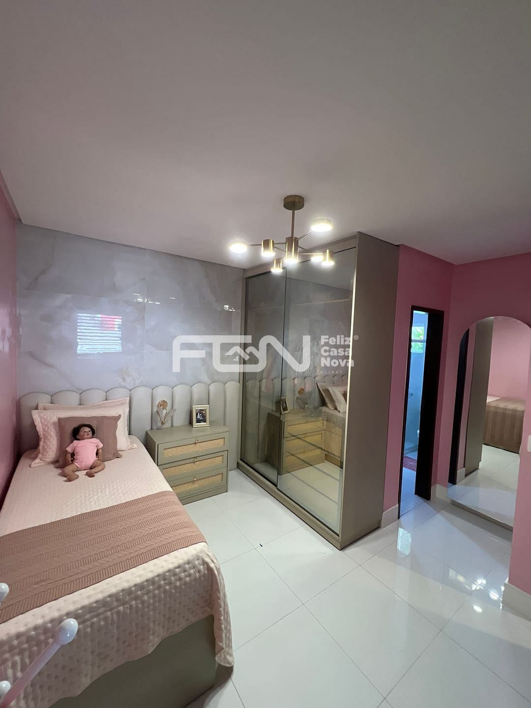 Casa à venda com 3 quartos, 10m² - Foto 7
