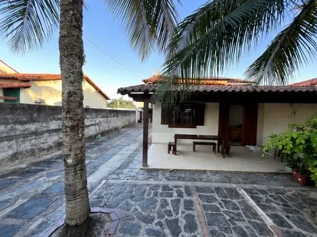 Casa com 300m² 2 quartos e 2 banheiros, à venda, no bairro Jardim Atlântico Oeste (Itaipuaçu) em Maricá