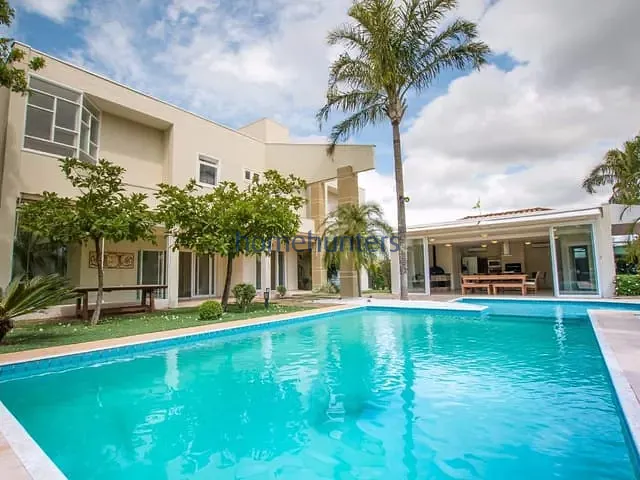 Casa com 1935m² 5 quartos e 6 banheiros, à venda, no bairro Gramado em Campinas