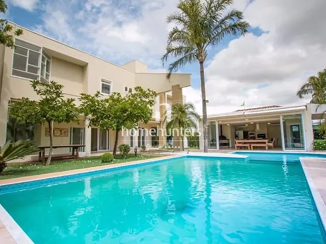 Casa com 1935m² 5 quartos e 6 banheiros, à venda, no bairro Gramado em Campinas