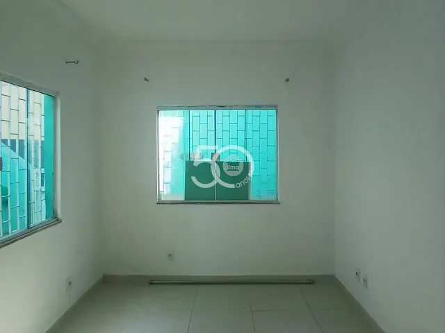 Casa com 41m² 2 quartos e 1 banheiro, para alugar, no bairro Irajá em Rio de Janeiro