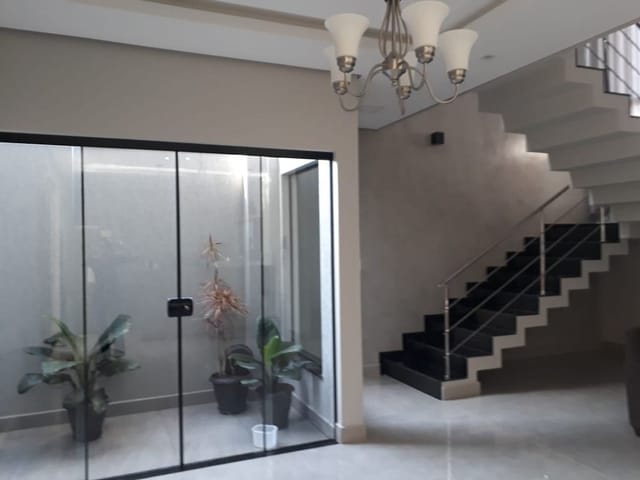 Casa com 252m² 4 quartos e 3 banheiros, à venda, no bairro Jardim Ecoville I em Cambé