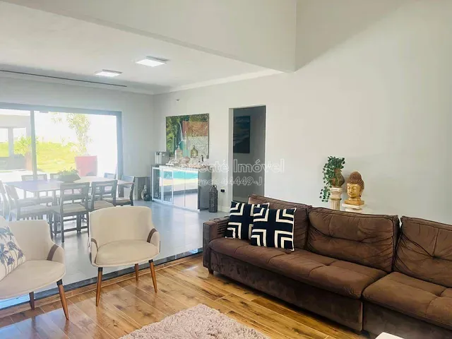 Casa com 560m² 2 quartos e 3 banheiros, à venda ou para alugar, no bairro Condomínio Residencial Lago da Barra em Jaguariúna