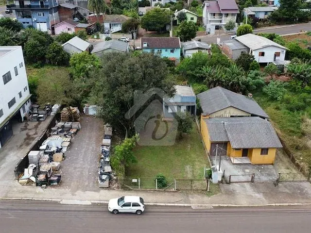 Casa com 35m² 1 quarto e 1 banheiro, à venda, no bairro Canabarro em Teutônia