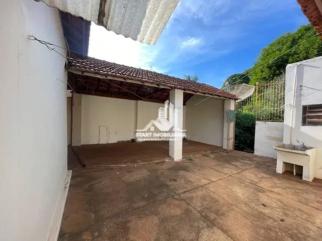 Casa 2 quartos e 2 banheiros, à venda, no bairro Centro em Pederneiras