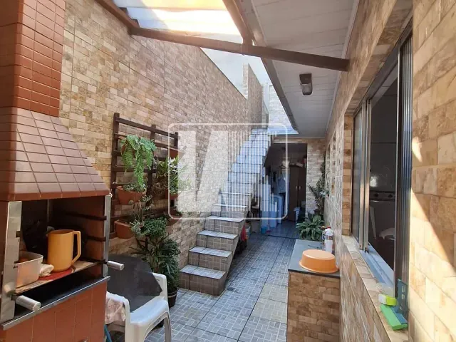 Casa com 108m² 2 quartos e 1 banheiro, à venda, no bairro Vila Sacadura Cabral em Santo André