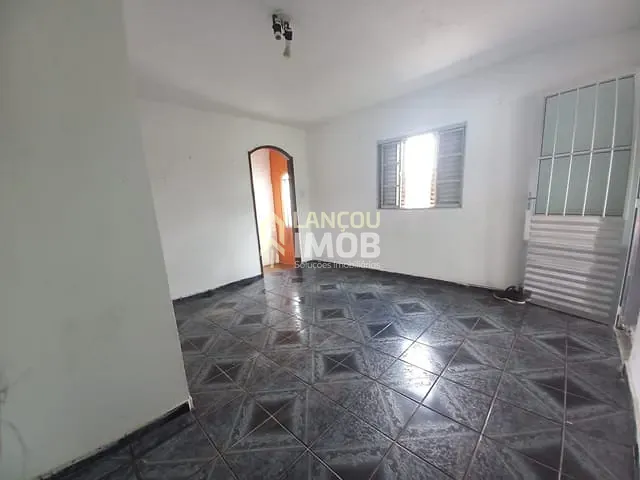 Casa 2 quartos e 1 banheiro, à venda, no bairro Jardim Bertioga em Várzea Paulista