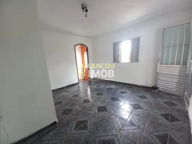 Casa 2 quartos e 1 banheiro, à venda, no bairro Jardim Bertioga em Várzea Paulista