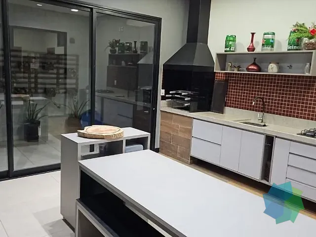 Casa com 365m² 3 quartos e 3 banheiros, à venda, no bairro Condomínio Lagos D'Icaraí em Salto