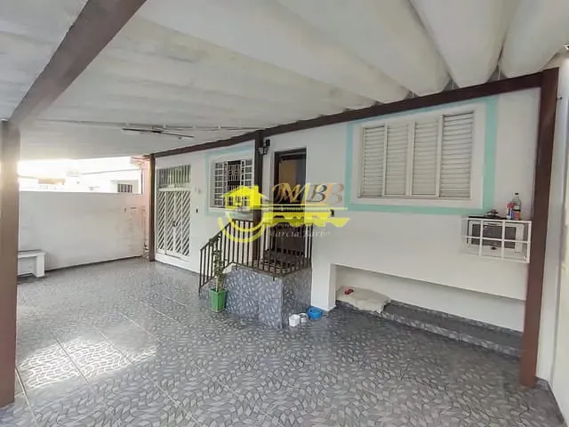 Casa com 290m² 4 quartos e 3 banheiros, à venda, no bairro Vila Maria Eugênia em Campinas