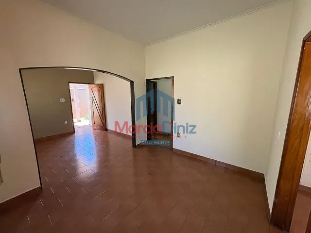 Casa com 250m² 3 quartos e 2 banheiros, à venda, no bairro Jardim Marajoara em Ituverava