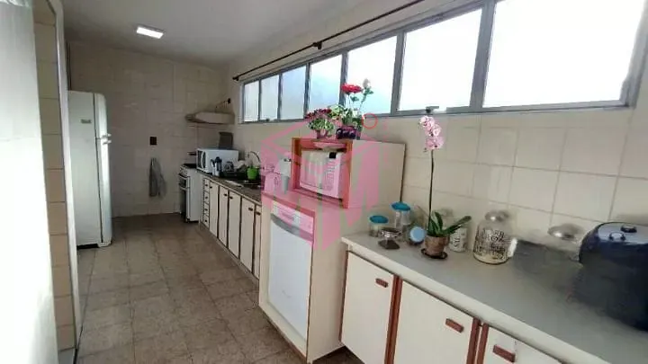 Casa, 3 quartos, 330 m² - Foto 25