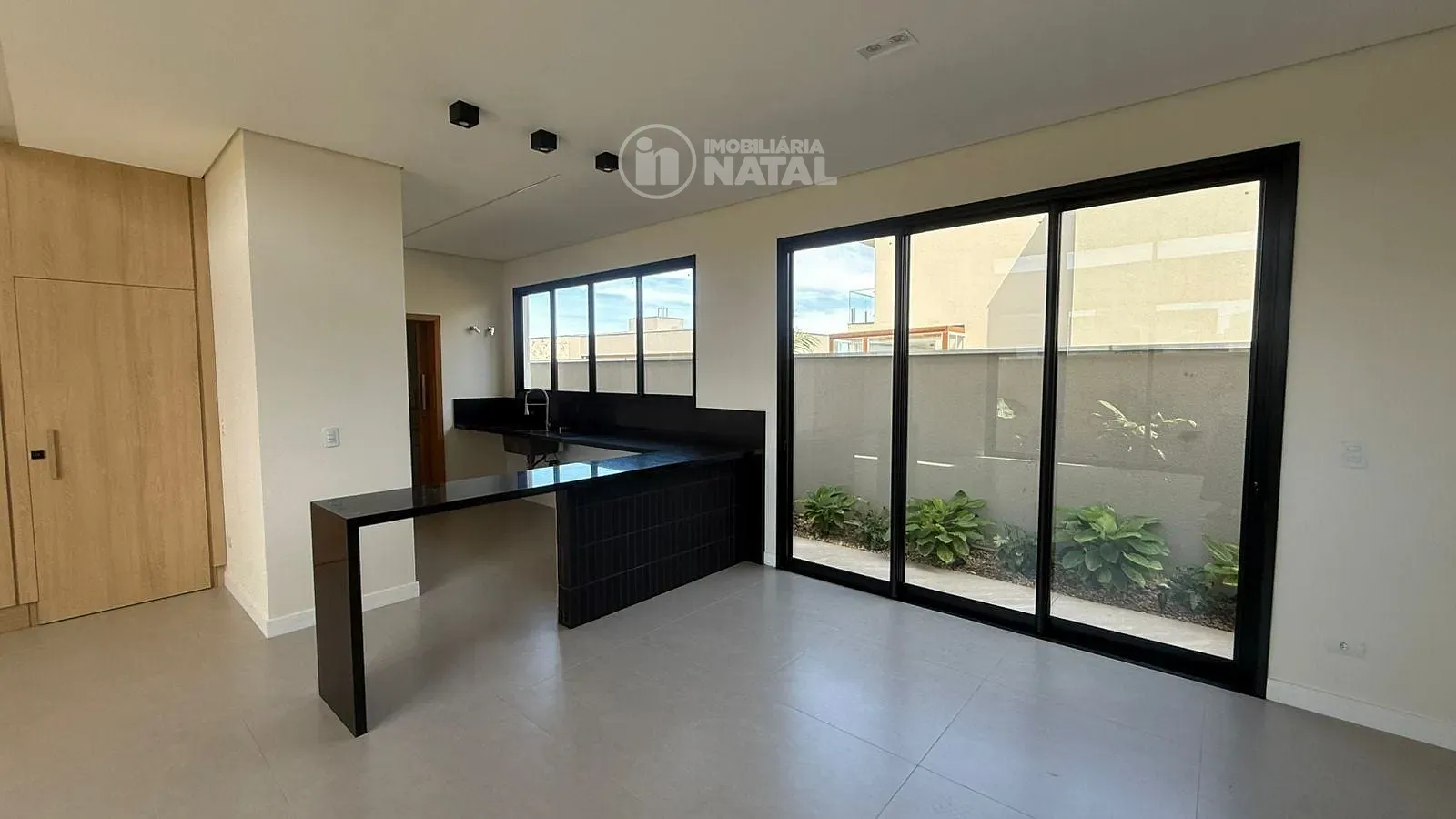 Casa, 2 quartos, 242 m² - Foto 3