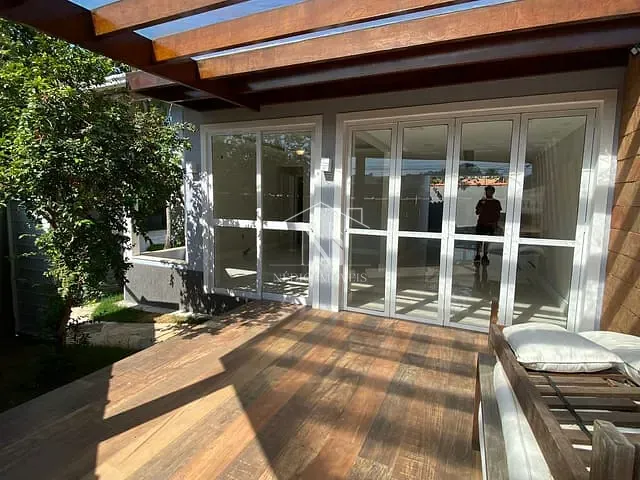 Casa com 365m² 2 quartos e 2 banheiros, à venda, no bairro Araçatiba em Maricá