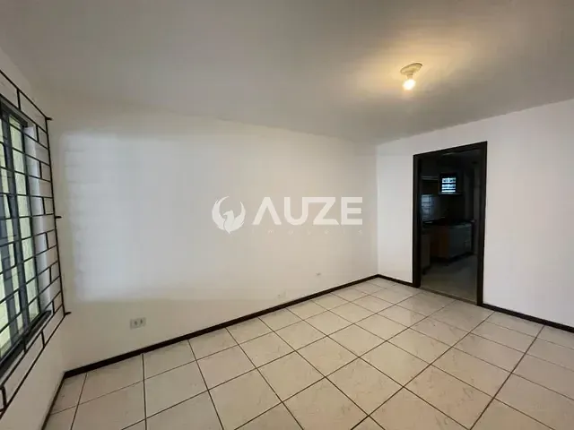 Casa com 100m² 3 quartos e 1 banheiro, à venda, no bairro Campo Pequeno em Colombo