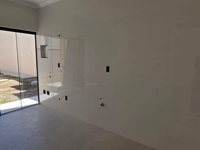 Casa 3 quartos e 1 banheiro, à venda, no bairro Enseada das Gaivotas em Rio das Ostras