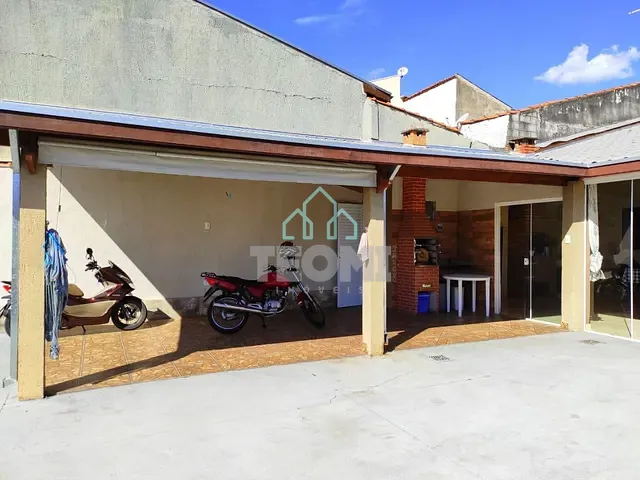 Casa com 250m² 2 quartos e 2 banheiros, à venda, no bairro Cidade Jardim em Taubaté