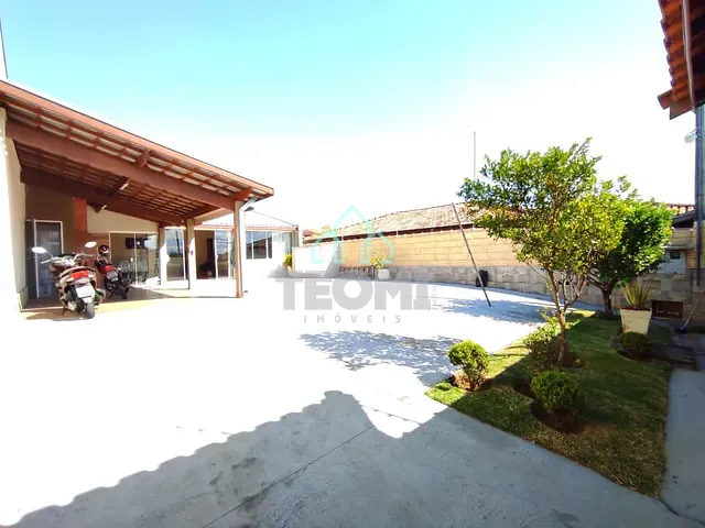Casa com 250m² 2 quartos e 2 banheiros, à venda, no bairro Cidade Jardim em Taubaté