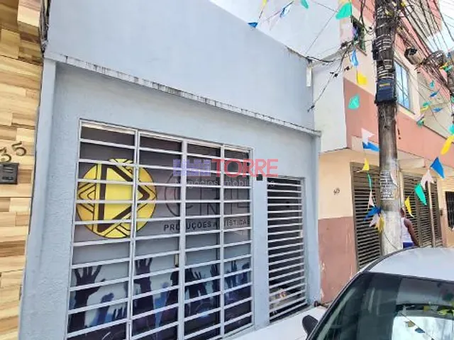 Casa 2 quartos e 2 banheiros, à venda, no bairro Centro em Itabuna