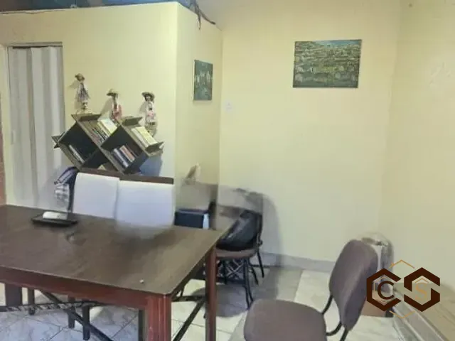 Casa com 167m² 2 quartos e 1 banheiro, à venda, no bairro Jardim Umuarama em Indaiatuba