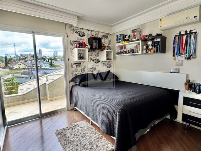 Casa com 544m² 3 quartos e 3 banheiros, à venda, no bairro Estrela em Ponta Grossa