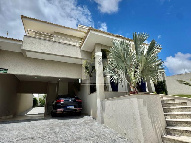 Casa com 544m² 3 quartos e 3 banheiros, à venda, no bairro Estrela em Ponta Grossa