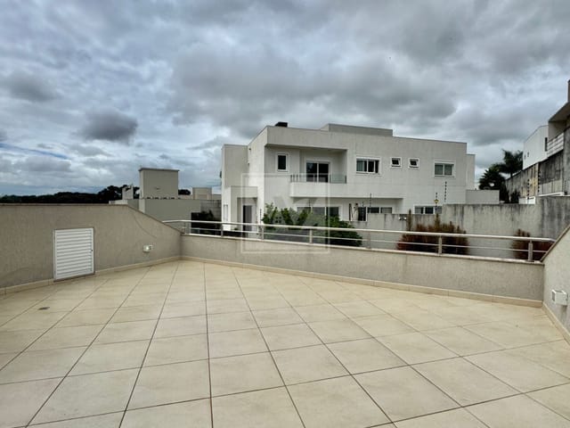 Casa com 544m² 3 quartos e 3 banheiros, à venda, no bairro Estrela em Ponta Grossa