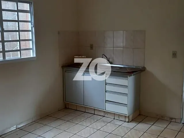 Casa com 300m² 3 quartos e 1 banheiro, à venda, no bairro Jardim Petrópolis em Bauru