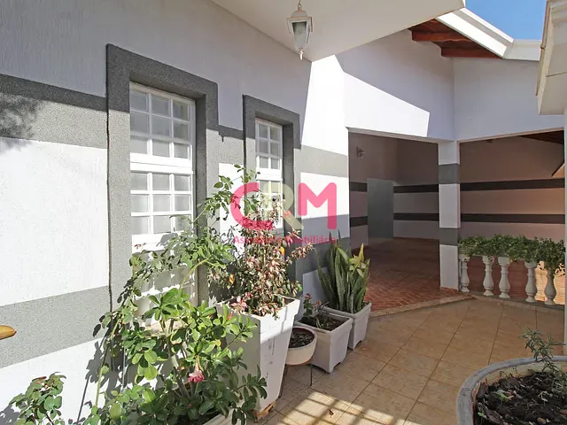 Casa com 364m² 4 quartos e 3 banheiros, à venda, no bairro Bairro Talavasso em Taquaritinga