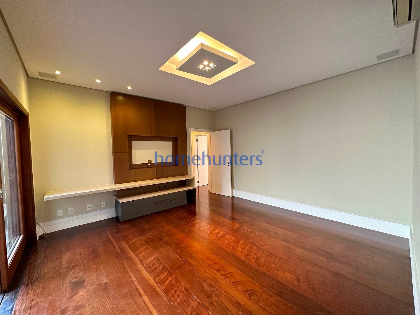Casa à venda e aluguel com 5 quartos, 452m² - Foto 40