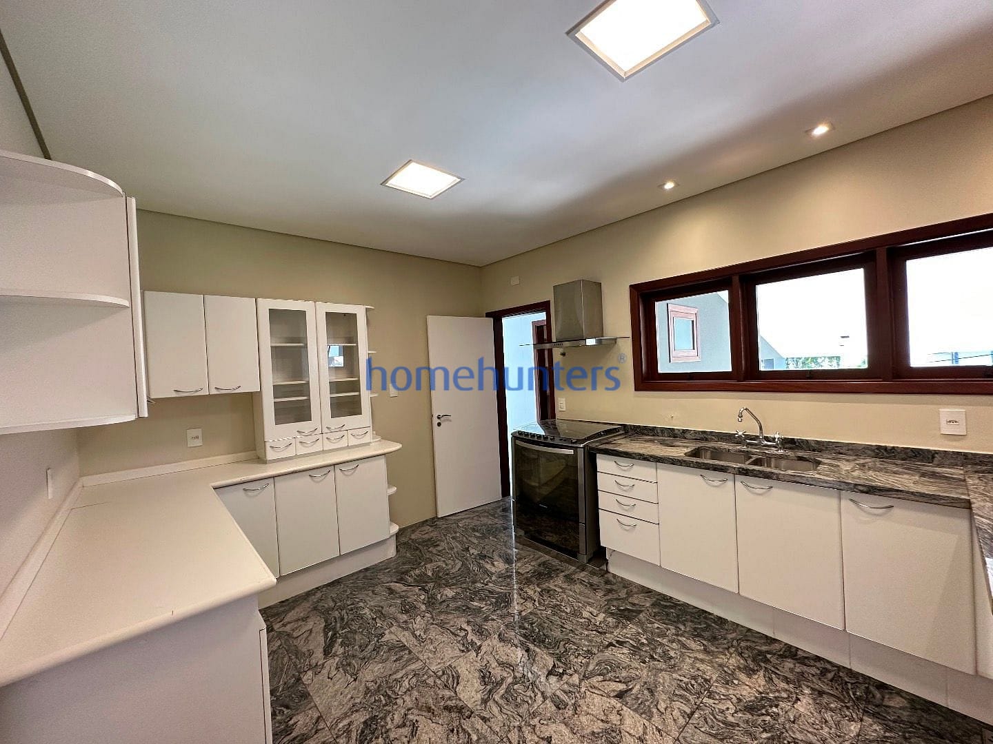 Casa à venda e aluguel com 5 quartos, 452m² - Foto 68