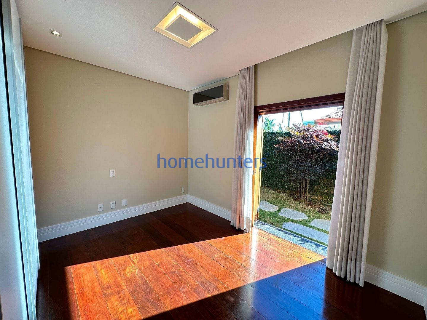 Casa à venda e aluguel com 5 quartos, 452m² - Foto 52