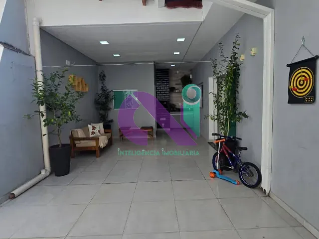 Casa com 250m² 4 quartos e 2 banheiros, à venda, no bairro Pestana em Osasco