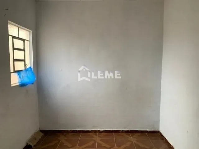 Casa com 240m² 1 quarto e 2 banheiros, à venda, no bairro Vila Carvalho em Mococa